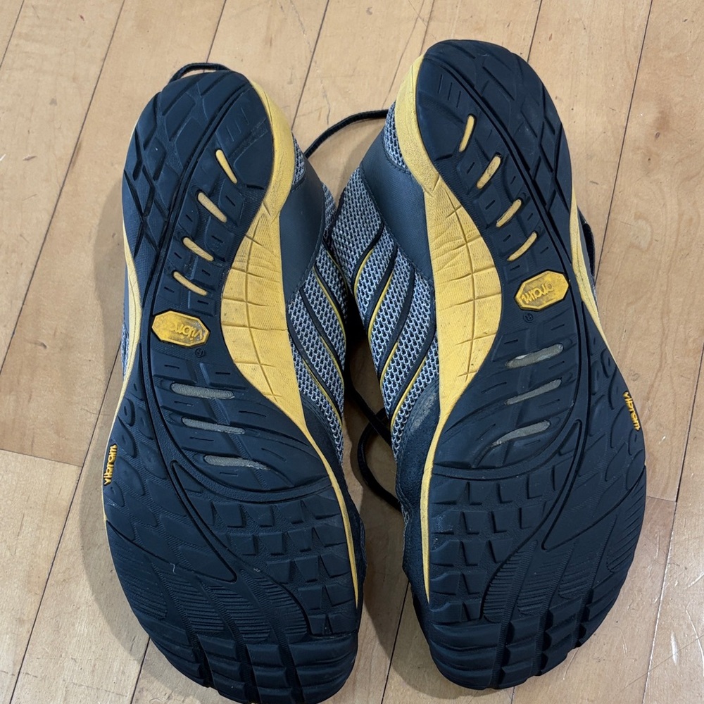 Merrell Men's Gray & Yellow Lightweight Trail Shoes Size 12 - Picture 3 of 3
